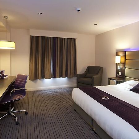 Premier Inn Uttoxeter Esterno foto