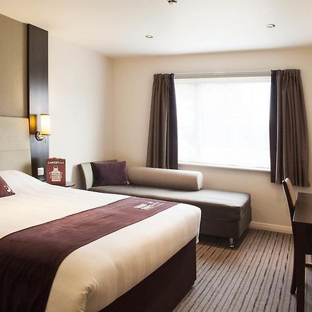 Premier Inn Uttoxeter Esterno foto