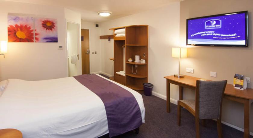 Premier Inn Uttoxeter Esterno foto