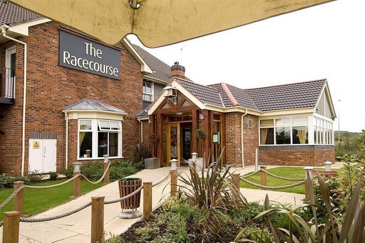 Premier Inn Uttoxeter Esterno foto