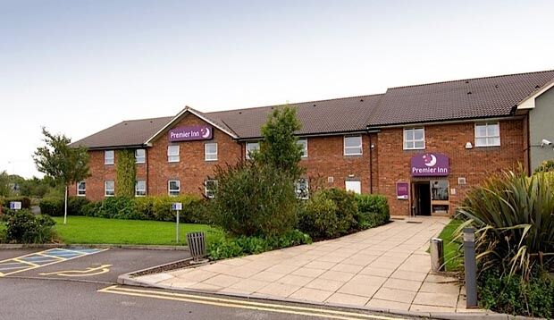 Premier Inn Uttoxeter Esterno foto